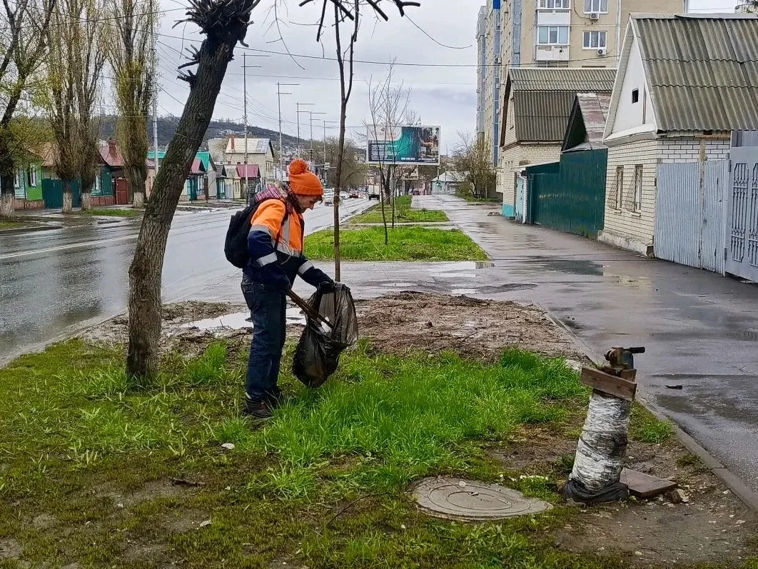 🚧 Продолжаются плановые работы по благоустройству  Сегодня в районе ведутся следующие виды работ: 🟢 
