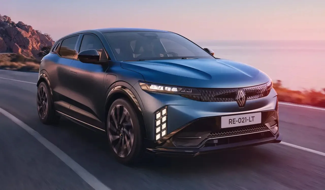 Представлен обновленный Renault Megane E-Tech

Компания Renault представила обновлённый хэтчбек Rena