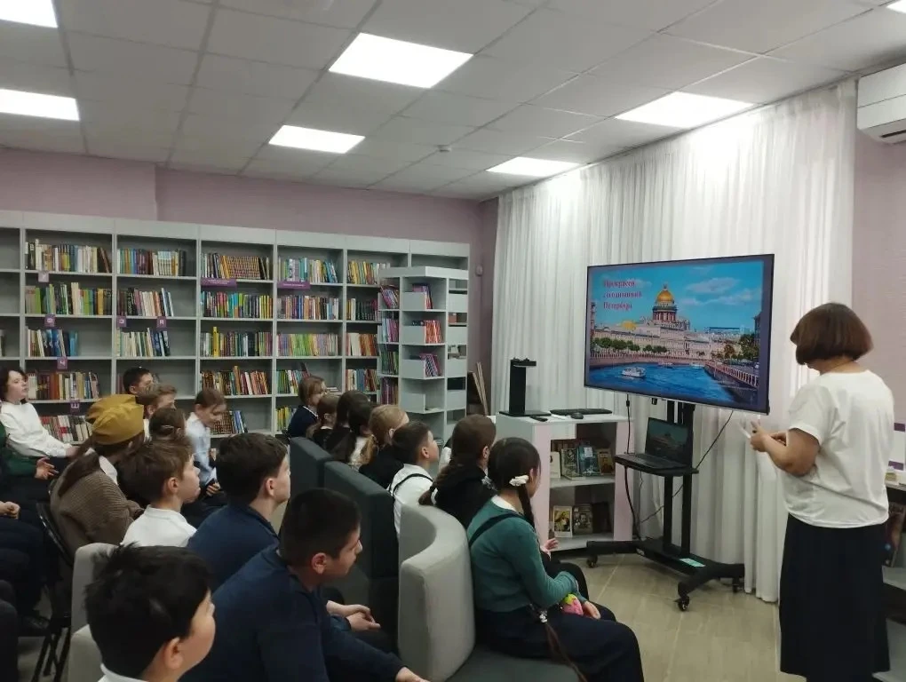 ⭐Для 5 б класса гимназии № 3 им. Героя Советского Союза Леонида Севрюкова  состоялся час мужества «Э
