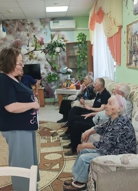 "Россия – ты в сердце моем": Теплый вечер с гл.библиотекарем Днепровской СБ Самойловой О.В.
В нашем 