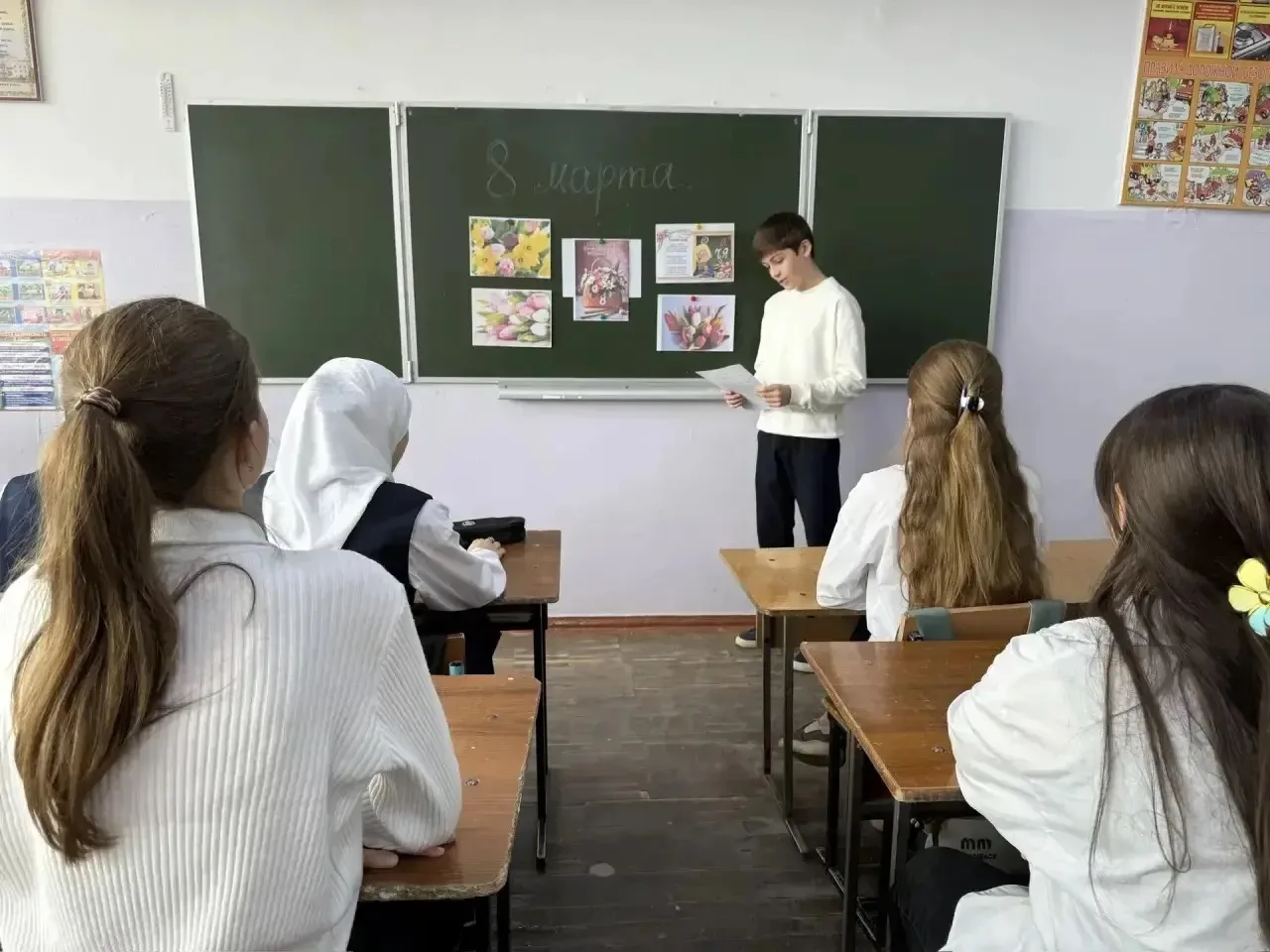 🌸 В преддверии 8 Марта в нашей школе — атмосфера тепла и радости!  Для учеников 1-11 классов прошли 