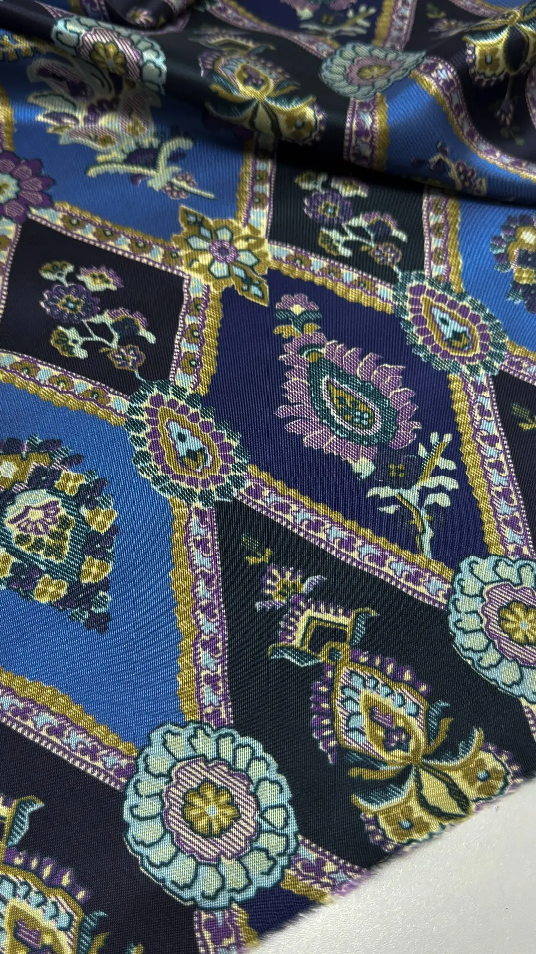 Люксовая итальянская вискозная подкладка со стока ETRO💙
