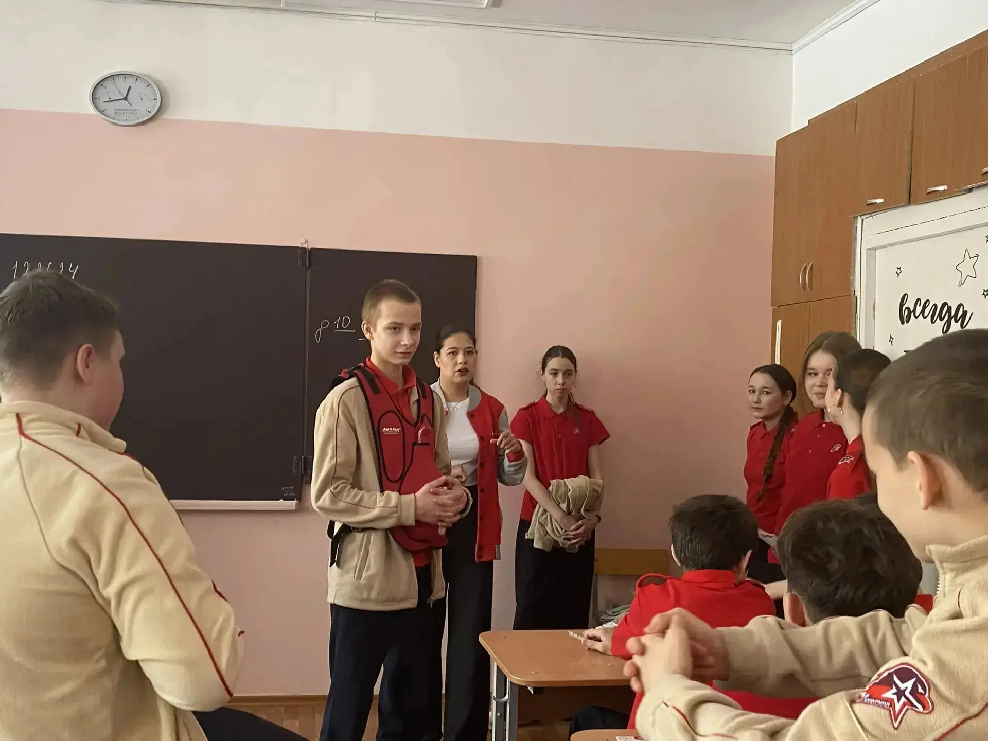🔥Сегодня в 7 "А" классе произошло замечательное событие! Волонтеры-медики Республики Марий Эл провел