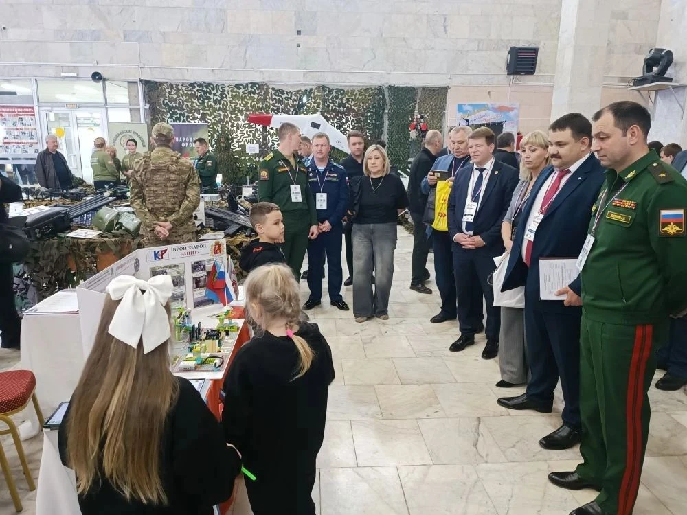 🔥 «Инженеры будущего» покоряют «БРОНЮ 2026»! 🔥23 апреля 2026 года команда «Инженеры будущего» (абсол