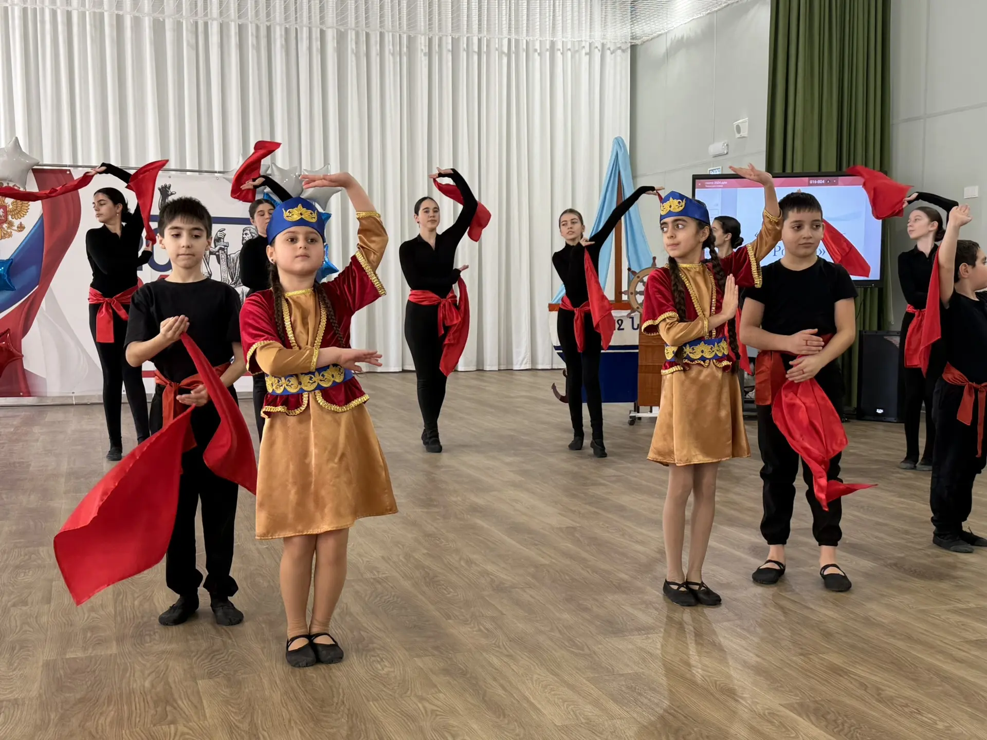 📣Муниципальный смотр художественной самодеятельности «Территория творчества», посвященный Году единс