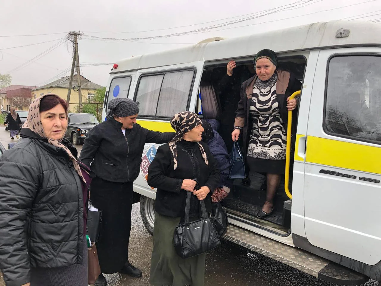 В рамках программы национального проекта "Активное долголетие" специалисты центра социа...