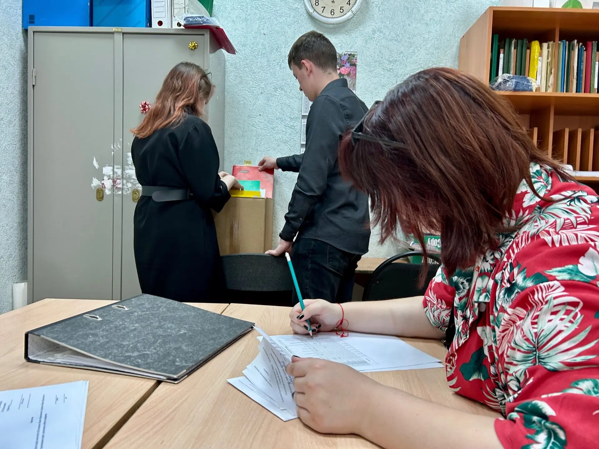Летний архивный десант, или Как мы готовимся к новому учебному году 📂📚 
 
Пока у студентов каникул