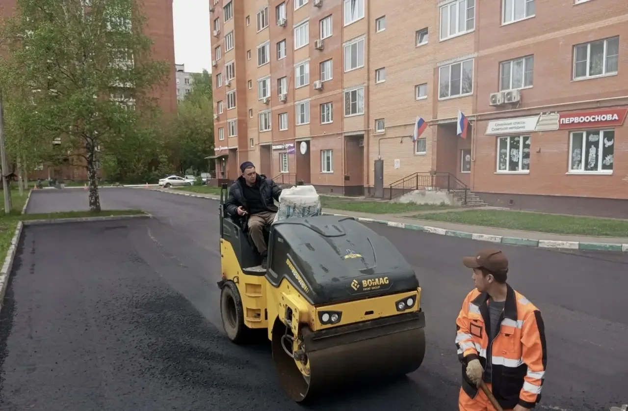 Друзья, замечаете перемены?   ☀️Пока погода радует, мы вовсю занимаемся благоустройством и асфальтир