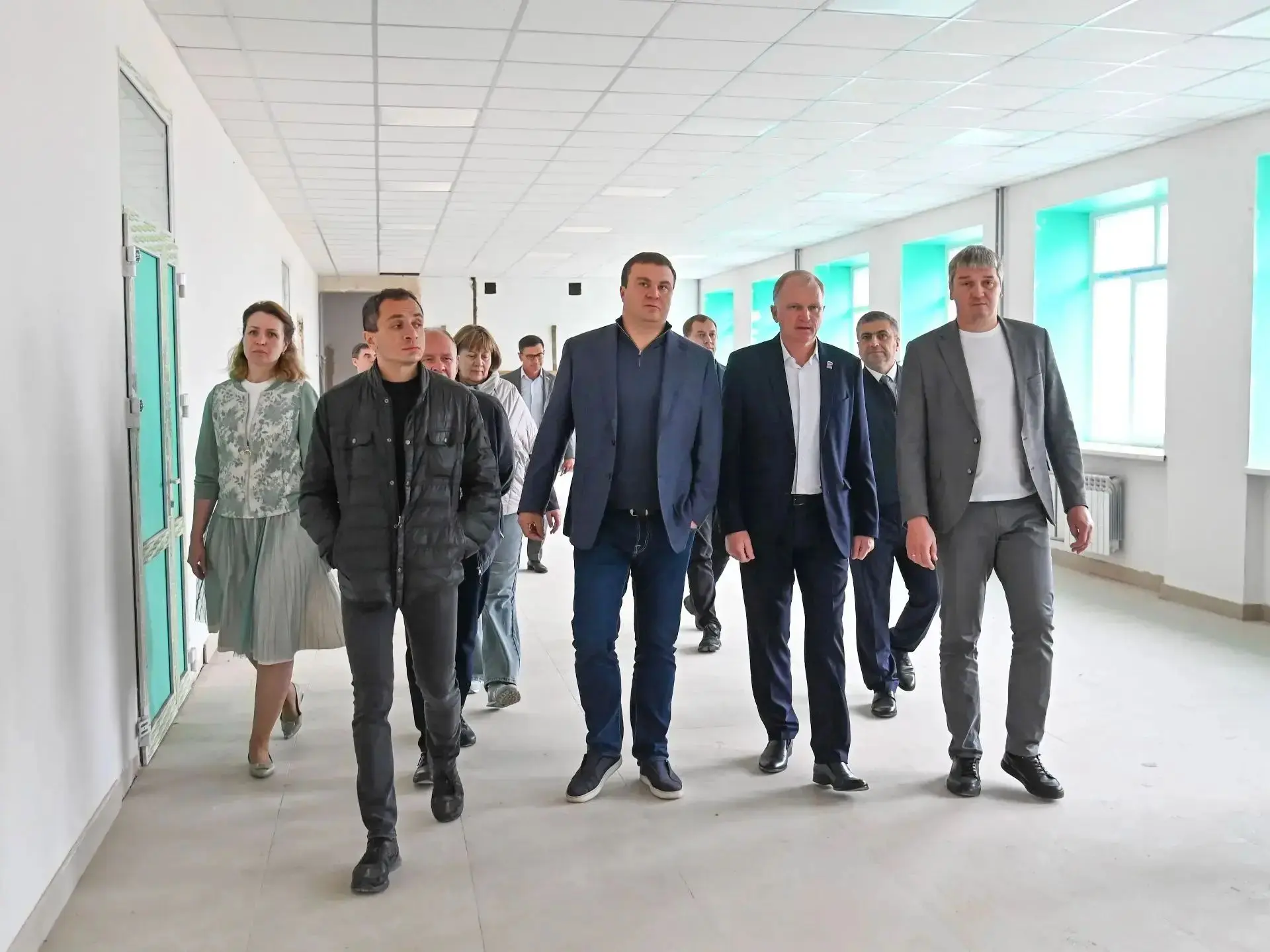 ГУБЕРНАТОР  ВИТАЛИЙ ХОЦЕНКО СЕГОДНЯ РАБОТАЕТ В НАЗЫВАЕВСКЕ