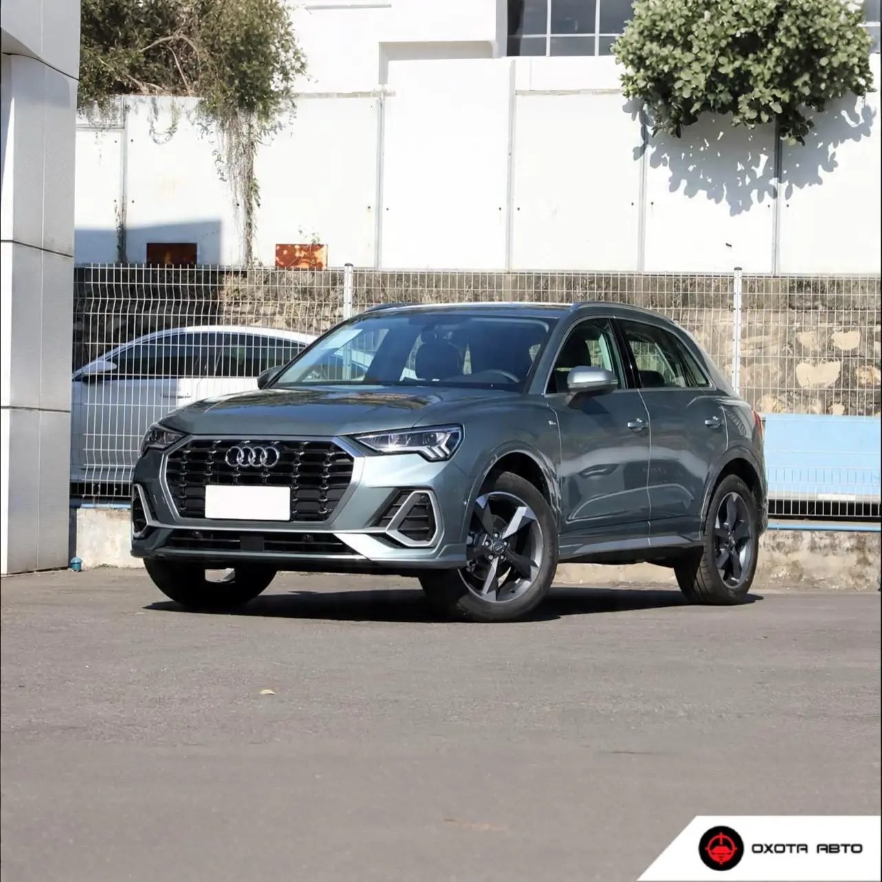 Audi Q3 1.4 Fashion Dynamic Edition из Китая 🇨🇳

Друзья, всем привет! Этот кроссовер большего все 