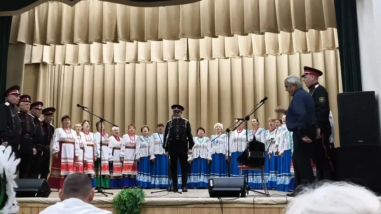 🏆 «Казачье раздолье» — лауреат III степени Межрегионального фестиваля казачьей культуры! 🎉

Поздра