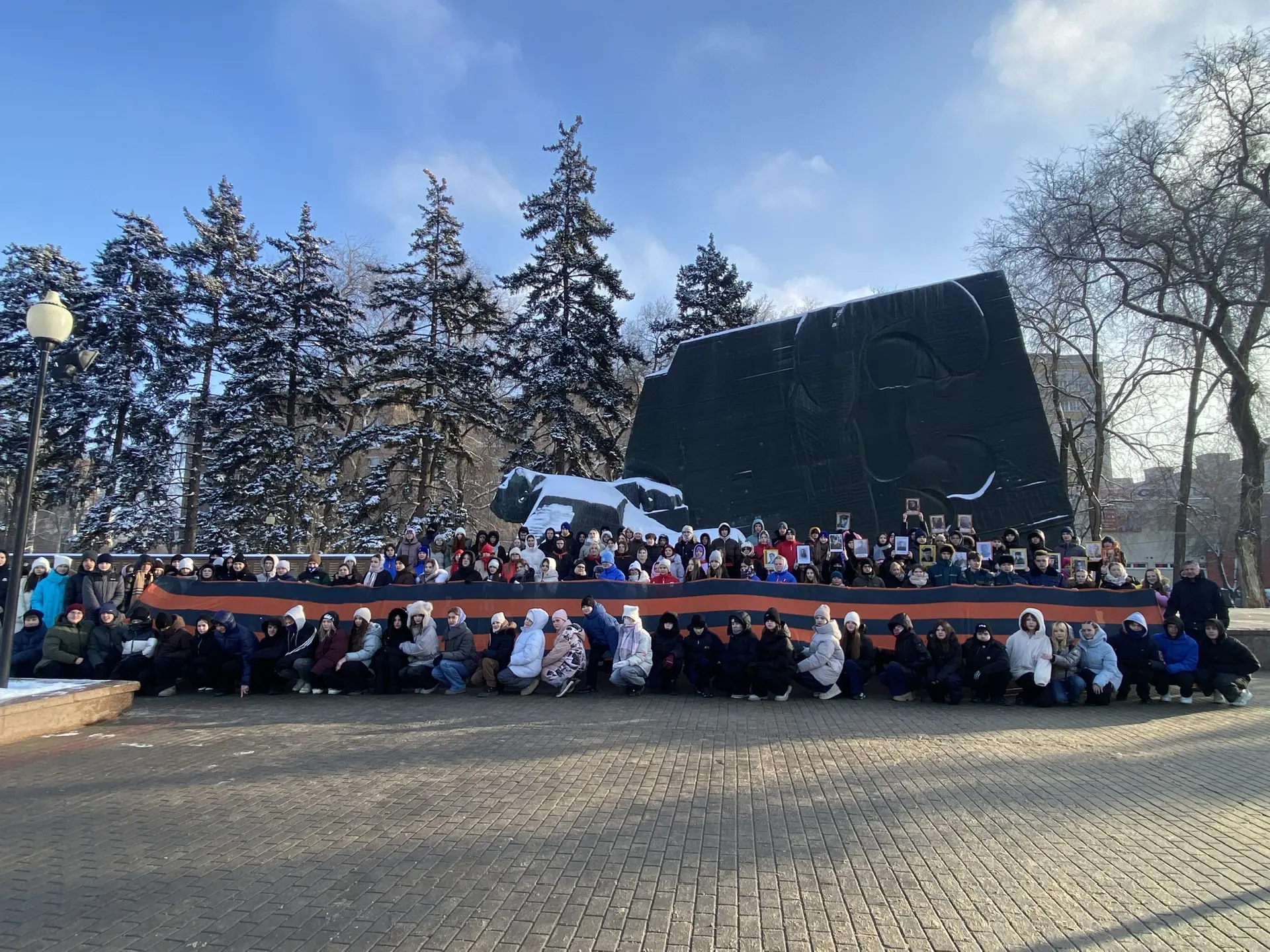 Помните! Через века, через года, помните!    В преддверии 83-й годовщины освобождения Воронежа от не