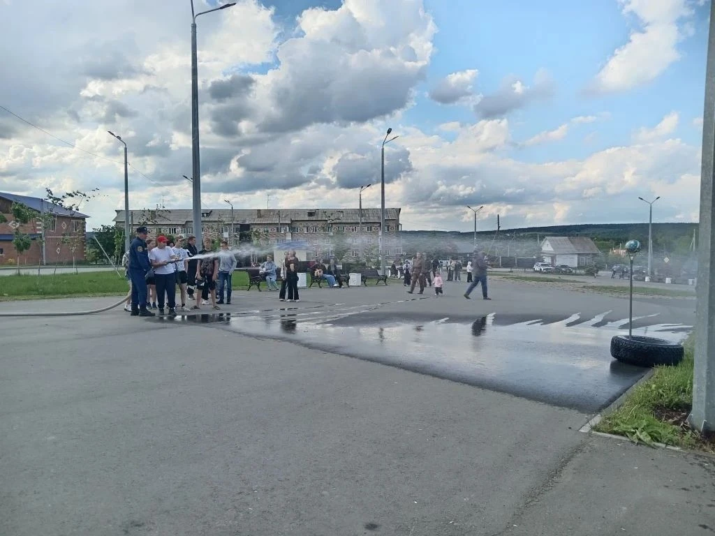 🚨В рамках Всероссийской акции «Мои безопасные каникулы» на площади Уфимского сельского клуба развер