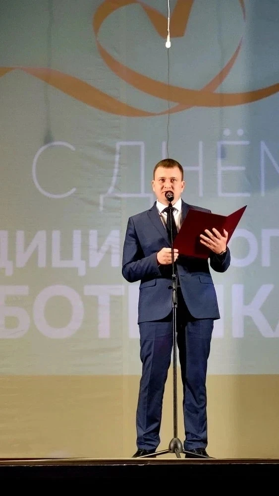 В преддверии Дня медицинского работника районный Дом культуры наполнился особой атмосферой благодарн