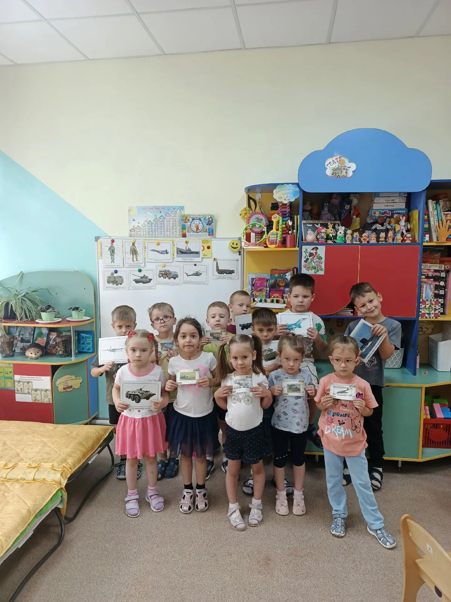 Сегодня в нашей группе прошла увлекательная беседа на тему „Российская армия“. Ребята 👧👦узнали, чт