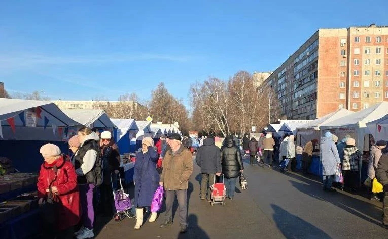 Товарооборот продовольственной ярмарки на пл.Народной 4 апреля составил 4, 3 млн. рублей.
