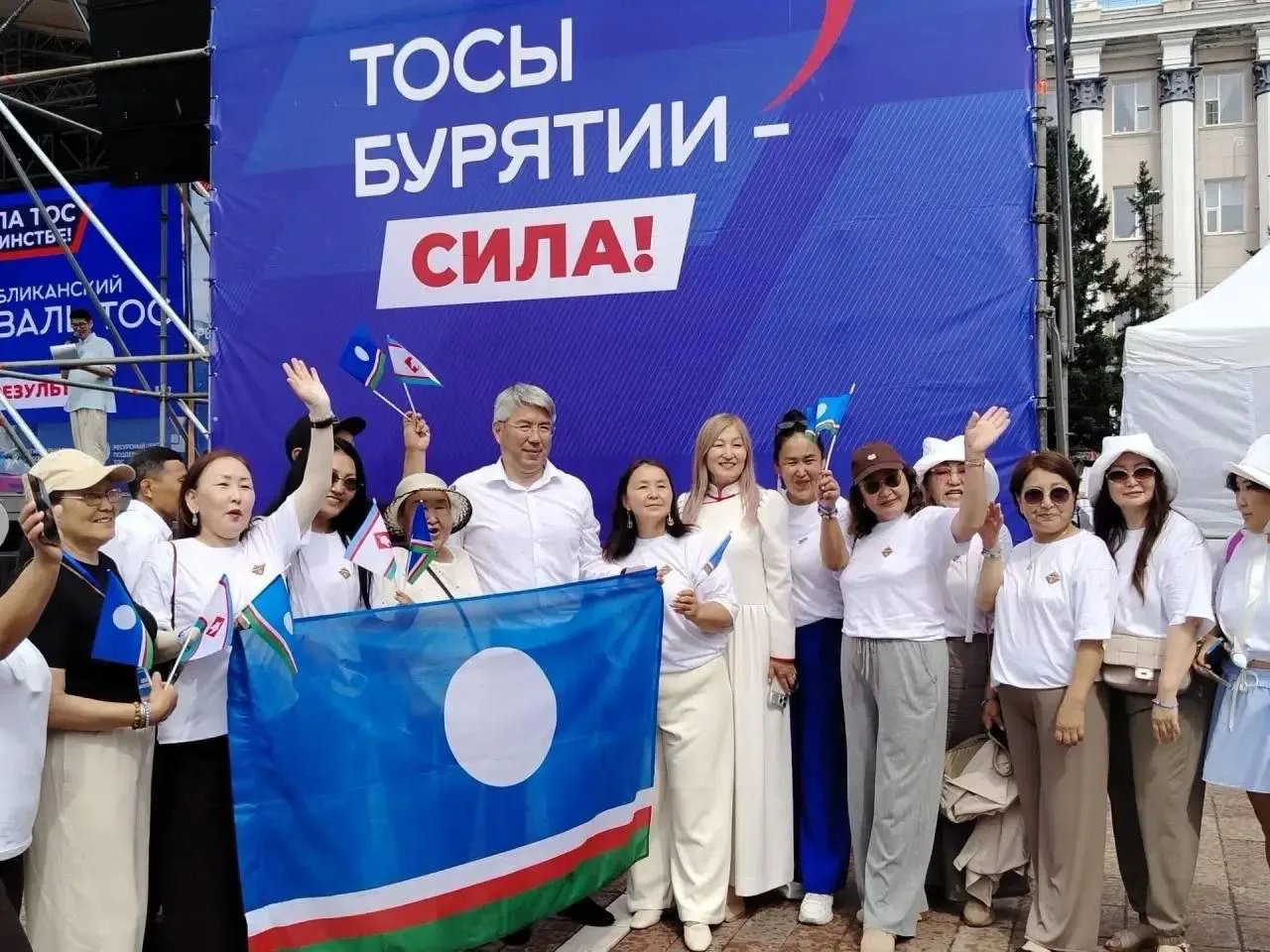📢 ТОСы на главной площади: награды нашли героев!