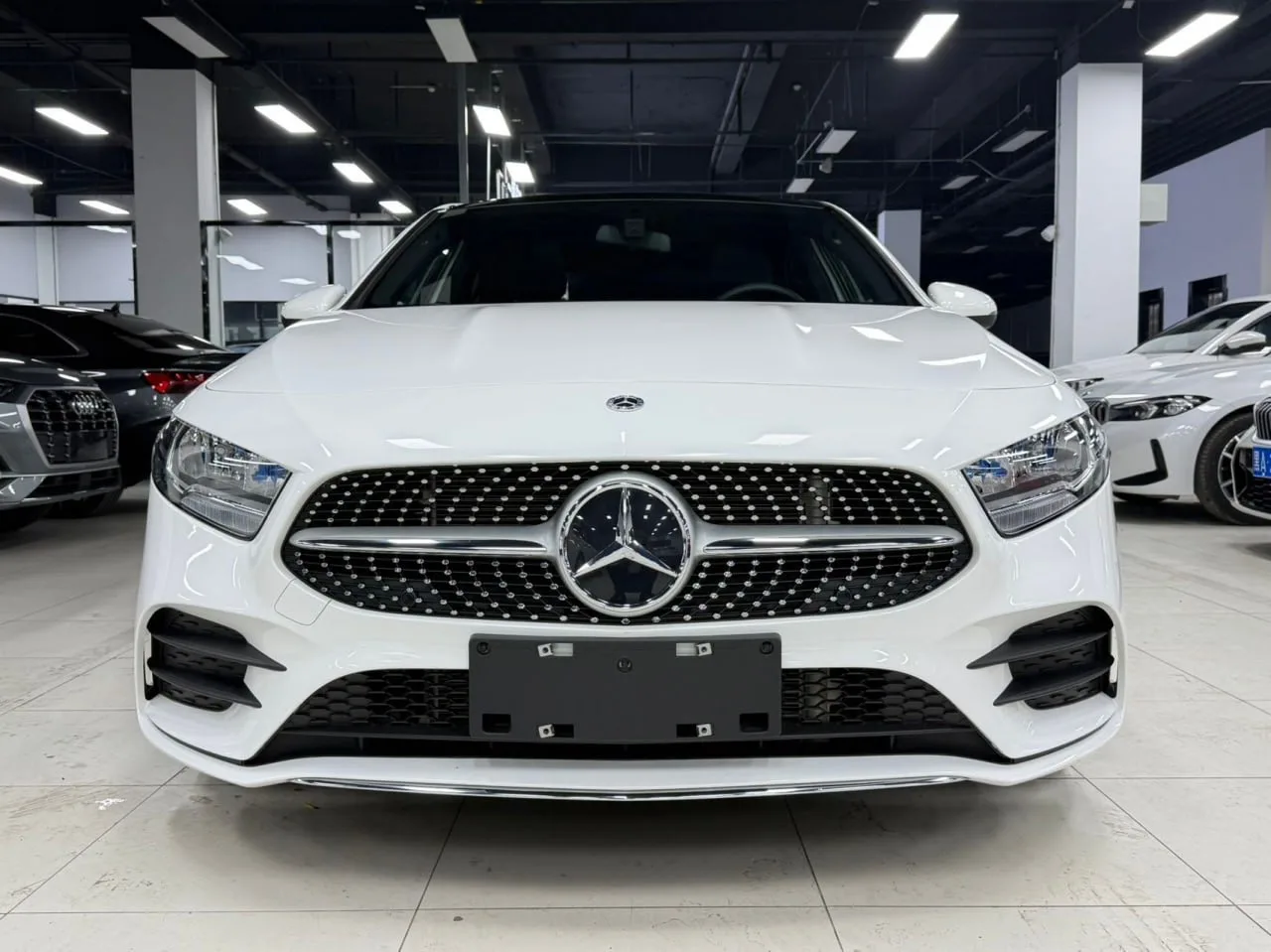 🔥 Mercedes-Benz A-Class 2021 A 180 L Sport Edition
