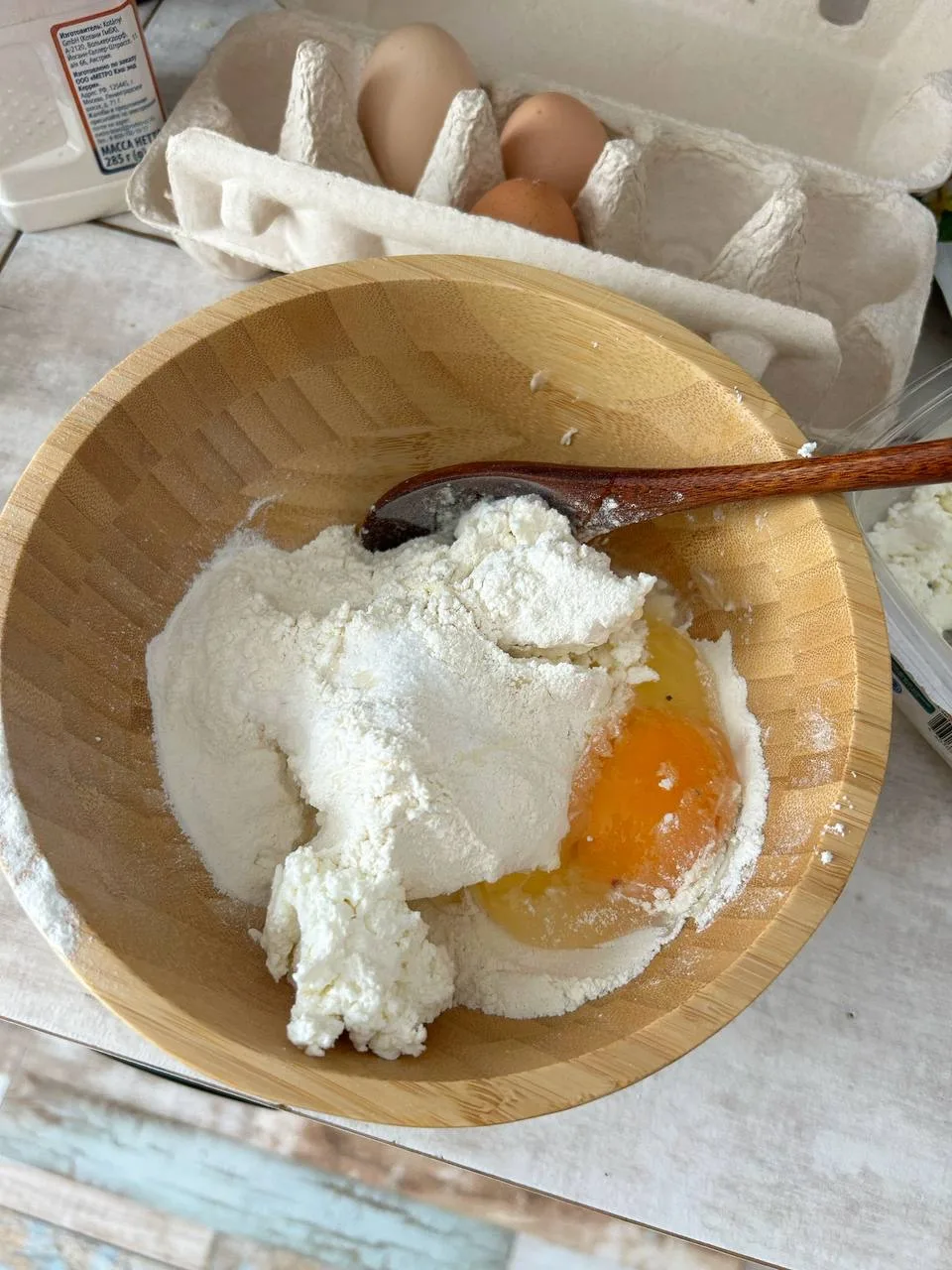 Доброе утро, мои хорошие ❤️  Пирожки из творожного теста с клубничным джемом  Выход ~ 410 гр (5 шт) 