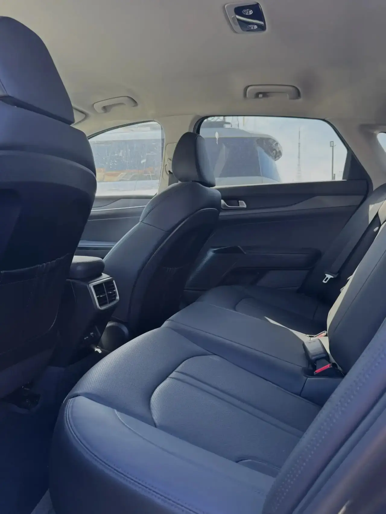 🇰🇷🚘Привезли KIA K5 для нашего клиента   ➤Год: 2022 ➤Объём: 2.0л, бензин, 160л.с. ➤Привод: 2WD ➤Транс