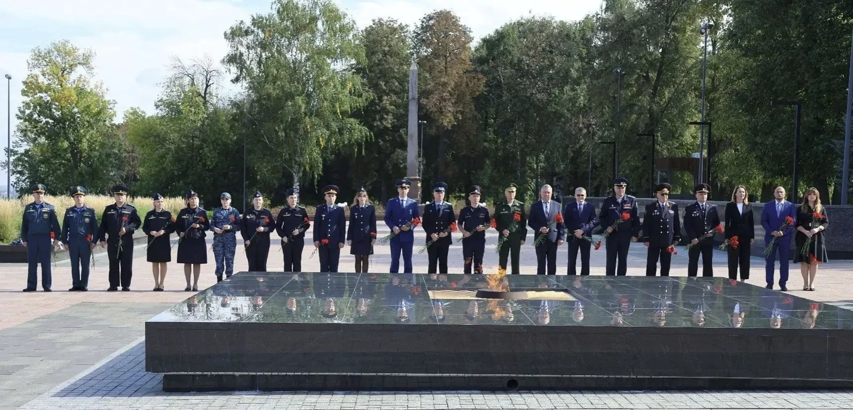 🔵 В День солидарности в борьбе с терроризмом у Вечного огня в Нижегородском Кремле про...