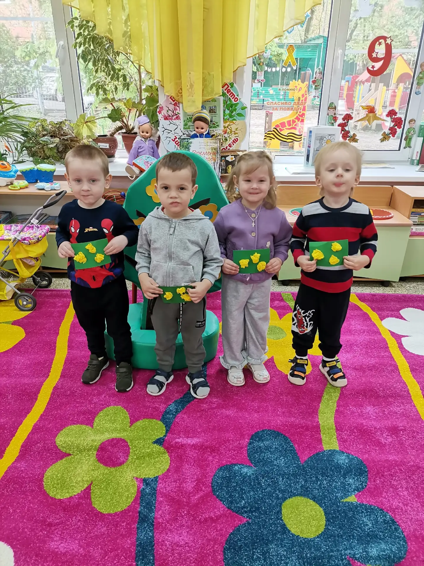 "Уронило солнце лучик золотой, вырос одуванчик - первый, молодой!" 🌼 Сегодня воспитанн...