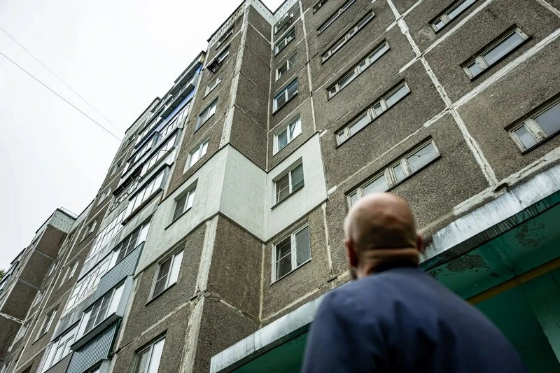 В многоэтажном доме, в который сегодня врезался беспилотник, побывал глава Курска Евген...