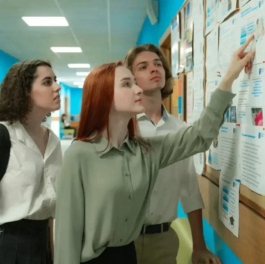🎓 В Ивановской области стартовала приемная кампания
С 20 июня документы принимают все учебные завед