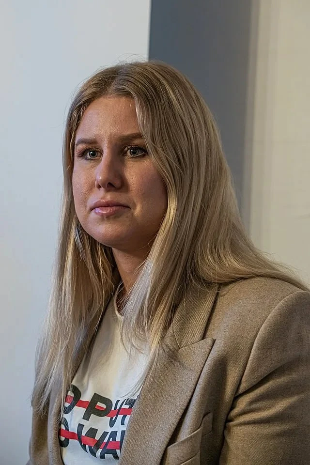 Любовь Соболь официально начала осеннюю зажировку