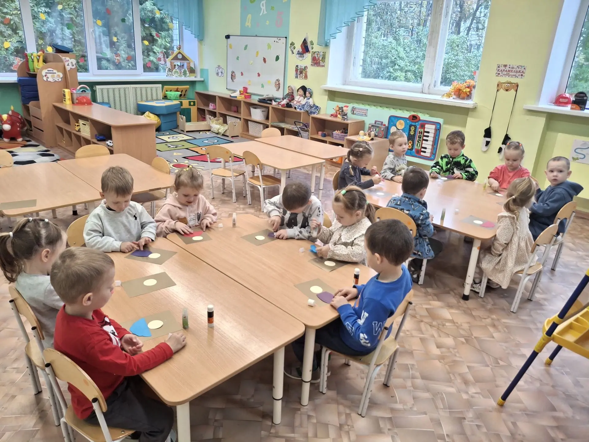 «Бабушка рядышком с дедушкой...»👵👴