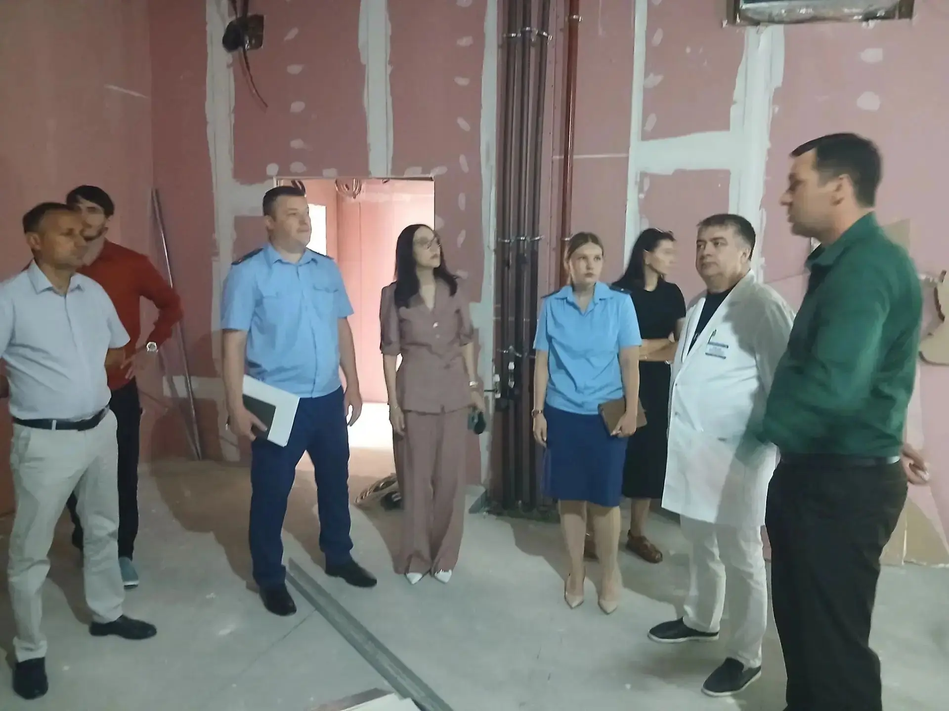 В рамках рабочего визита в наш диспансер прокуратура и заместитель министра здравоохран...