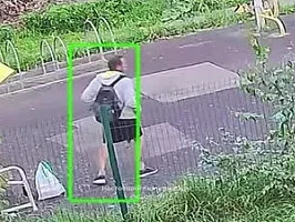 Данный человек украл у ребенка сумку. Просьба всем, кто его знает или где-то видел, нап...