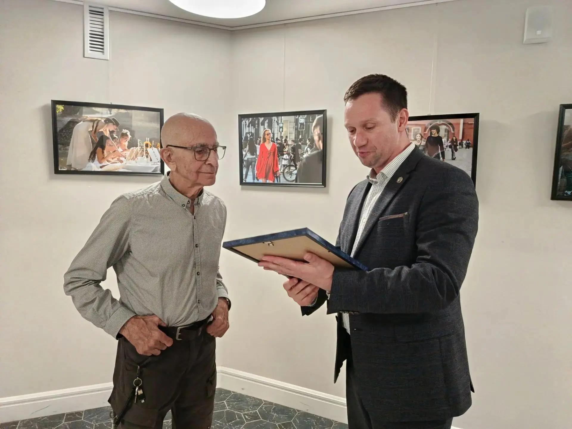 Выставка кинорежиссера, фотографа Тофика Шахвердиева "ПРЕДЧУВСТВИЕ КАДРА"📸✨