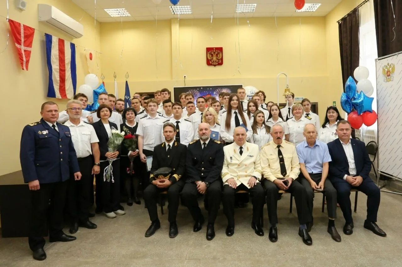 🎉Вперёд, в новую жизнь!

1 июля в Самарском филиале ВГУВТ состоялось торжественное вручение дипломо