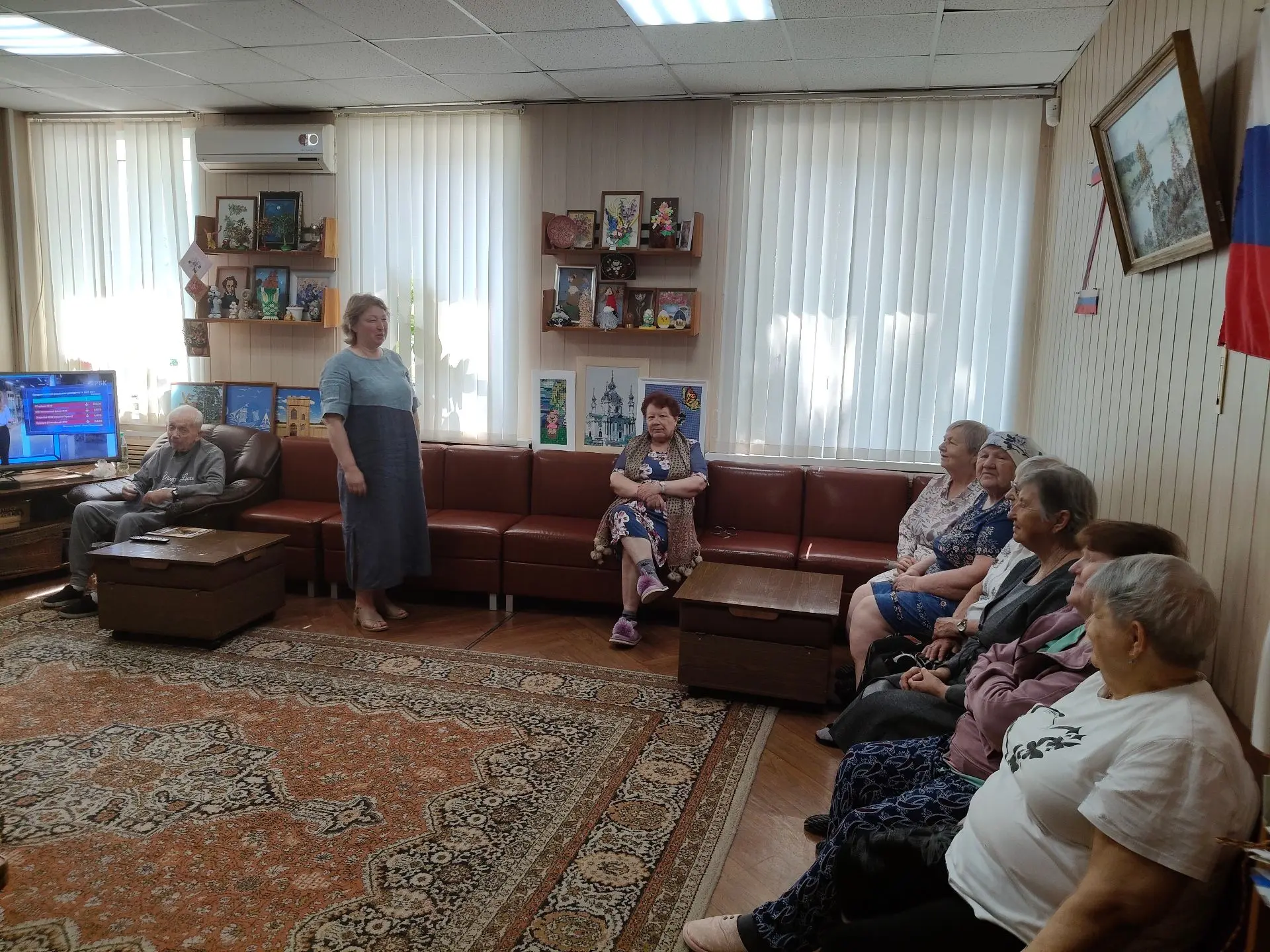 📚 Сегодня в нашем отделении юрисконсульт Алексинской городской библиотеки Светлана Евг...