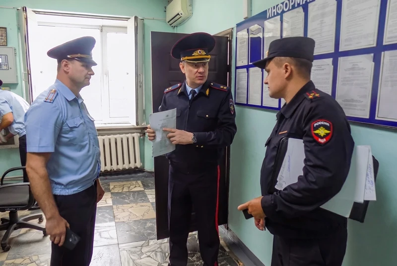 Начальник ГУ МВД России по Алтайскому краю генерал-лейтенант полиции Сергей Камышев проверил организ