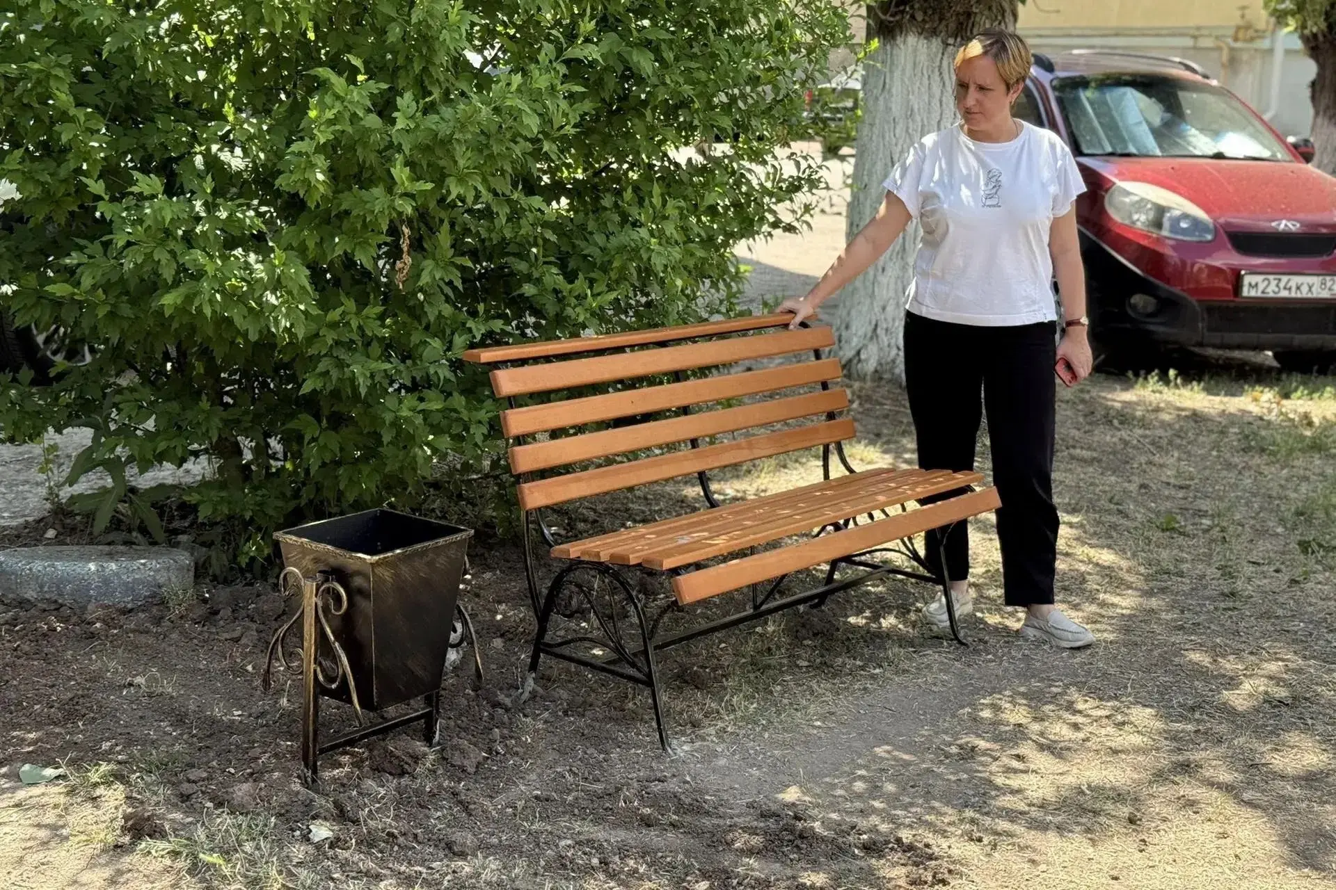 Обновленные дворы в Джанкое: на ул. Интернациональной установили новые элементы благоус...