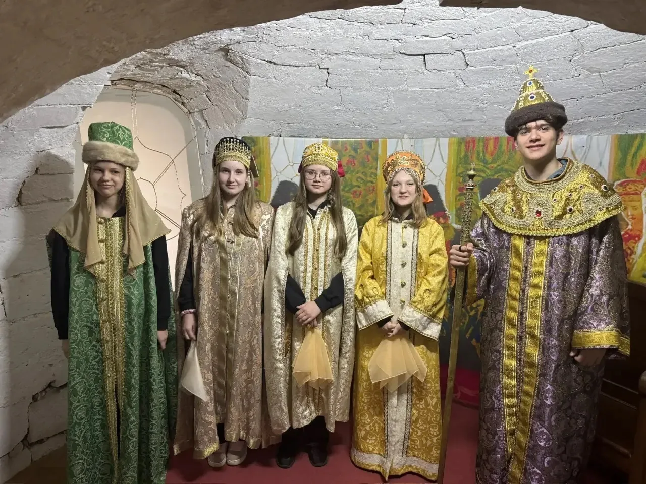 🏰Столица грозного царя оживает: как учащиеся нашей школы побывали в Александрове🧳🔎     Когда учебник