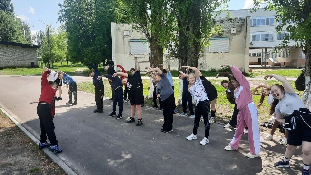 ВЕСЕННЯЯ НЕДЕЛЯ ДОБРА   В течение прошедшей недели для обучающихся проходили зарядки на свежем возду