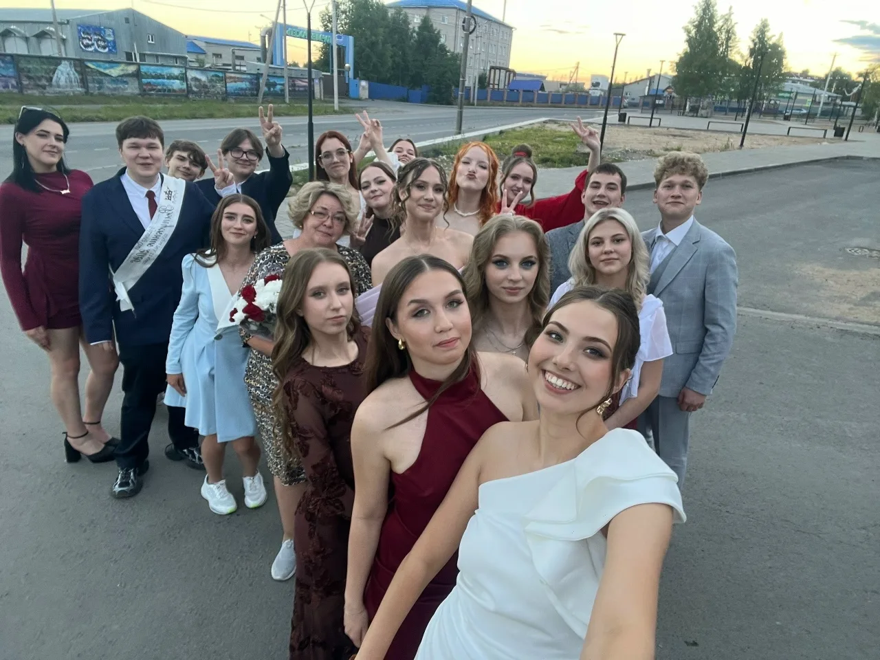 🔔🔔🔔Выпускной 2026 года🎉✨🎉✨🎉. 
 
 💫Ну вот и все… Последний сдан экзамен… И В ШКОЛЬНЫХ КОРИДОРА