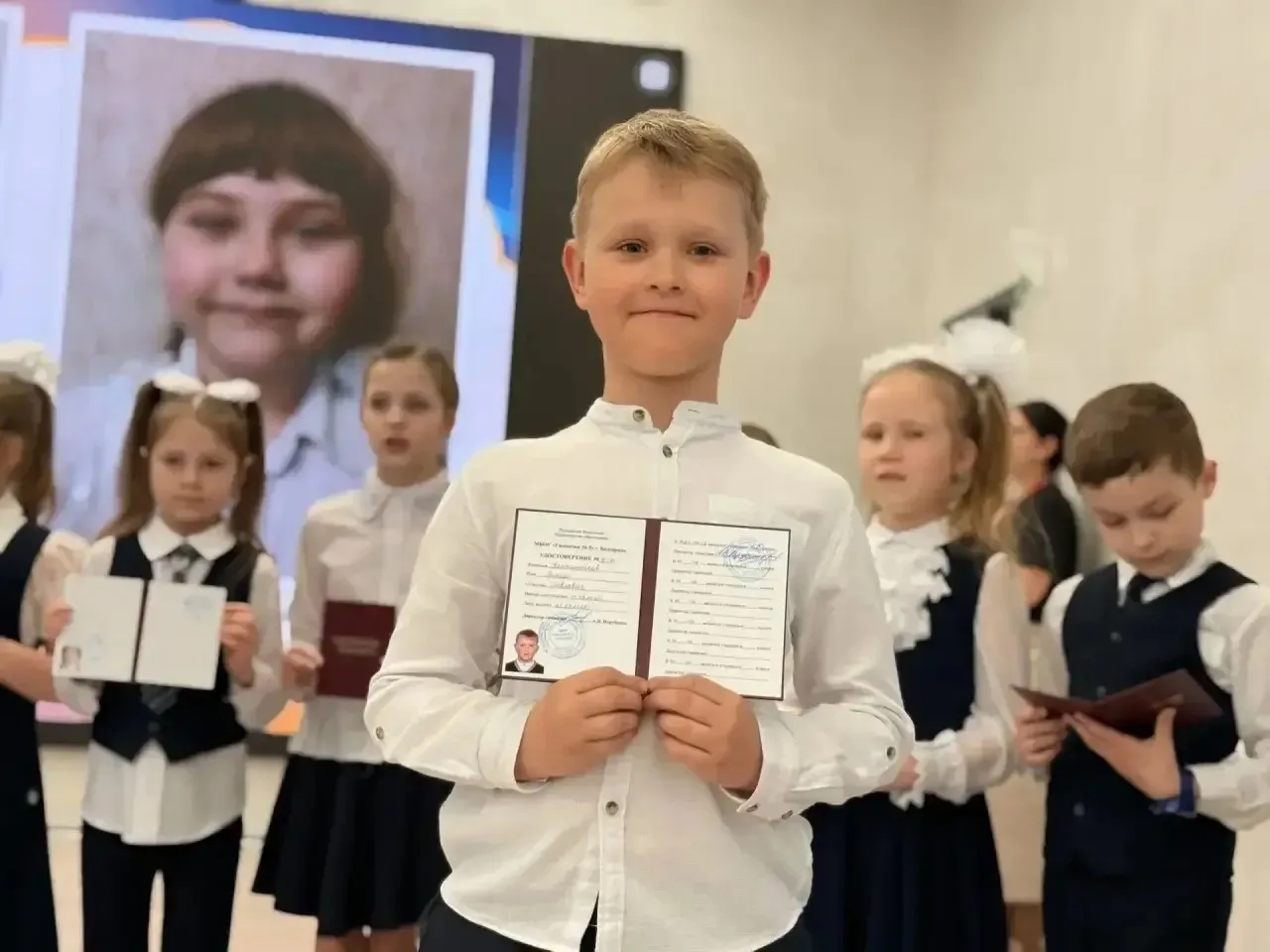 📸 Делимся кадрами с Дня посвящения в гимназисты!  С радостью публикуем фотографии с нашего трогатель