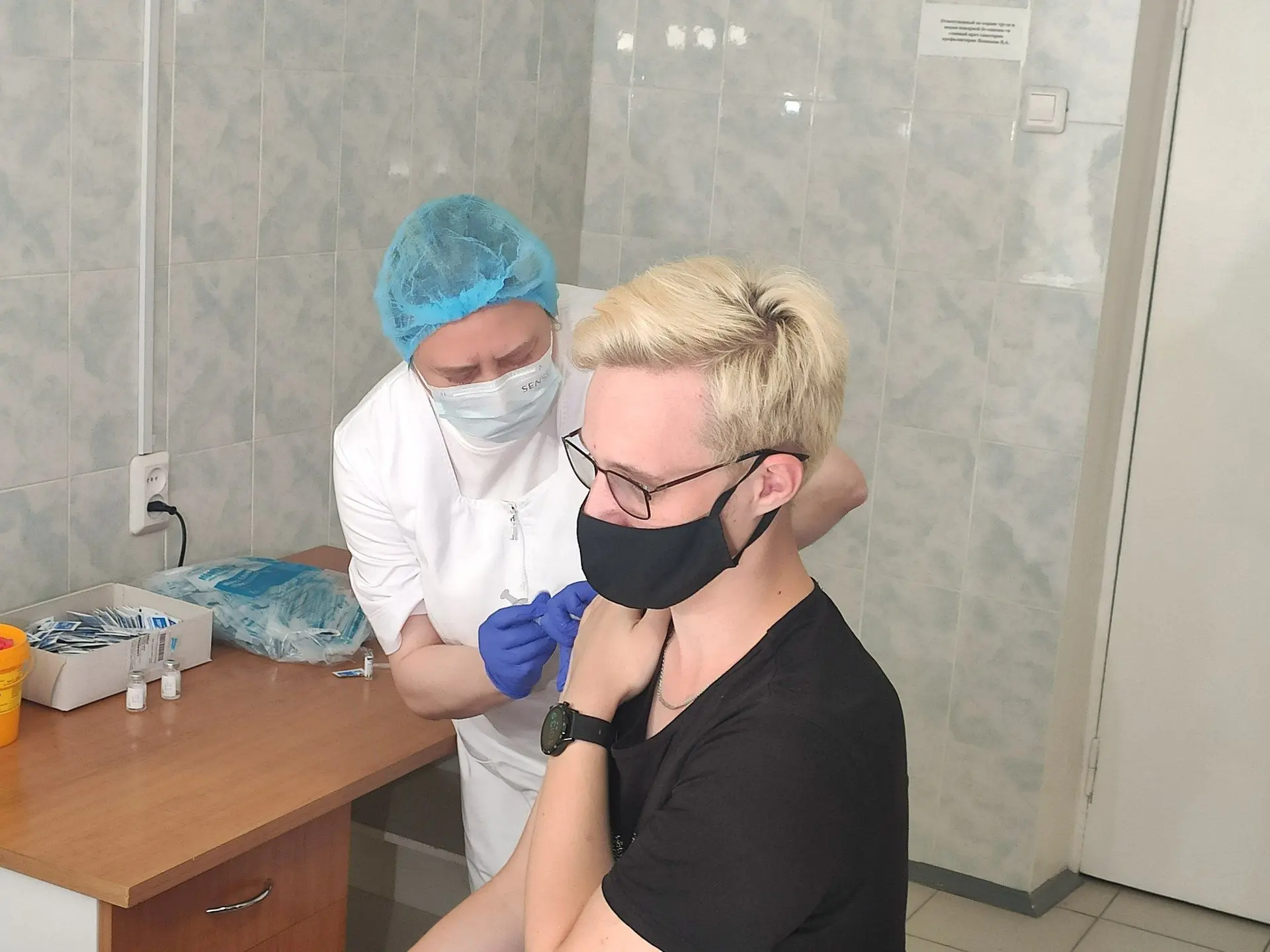 Почти 200 тысяч доз вакцины против клещевого энцефалита закуплено за счет бюджета Сверд...