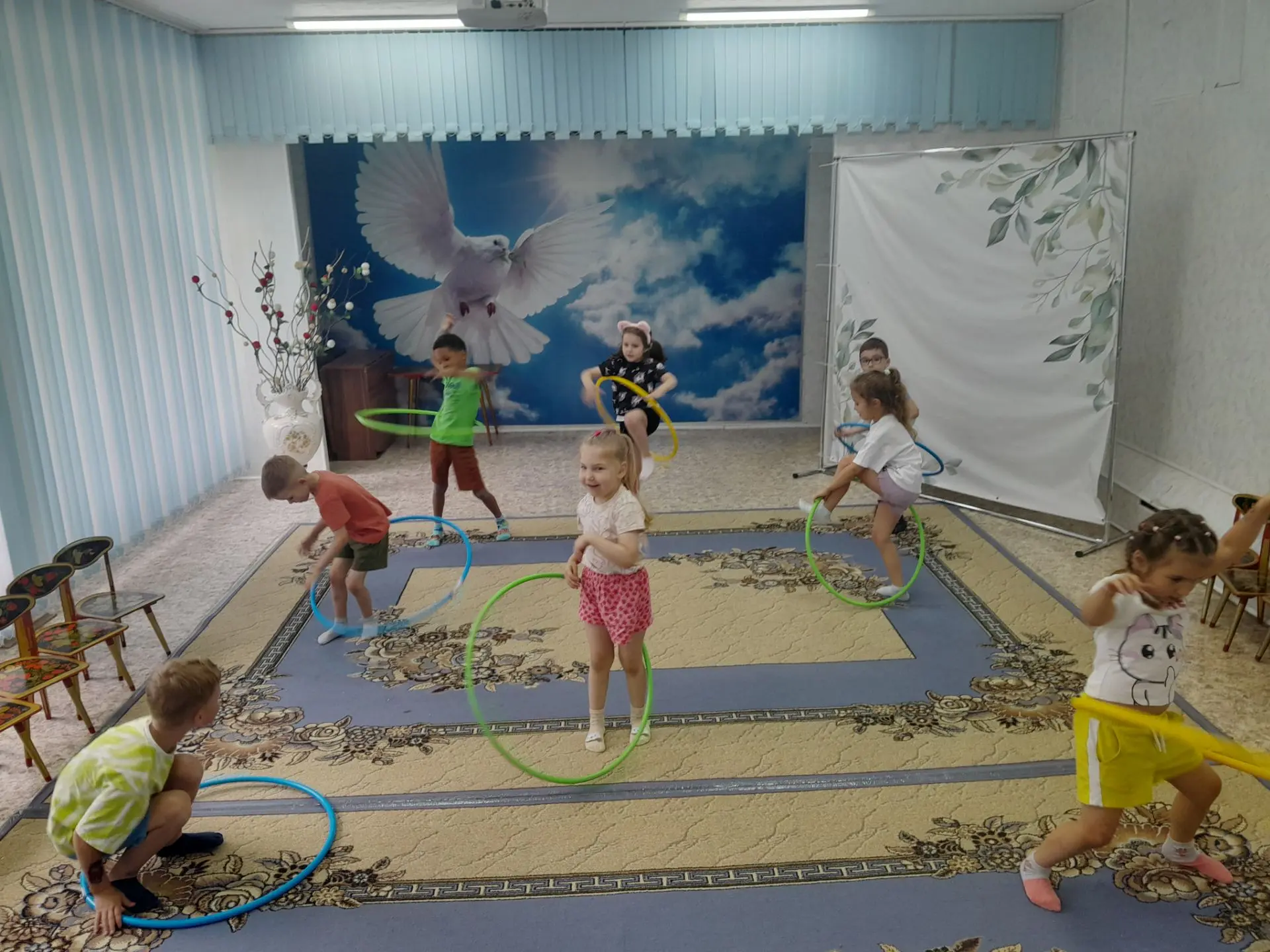 🎉 Танцевальная зарядка в МБДОУ № 493 — заряжаемся энергией и хорошим настроением! 🎉

Все знают — Д