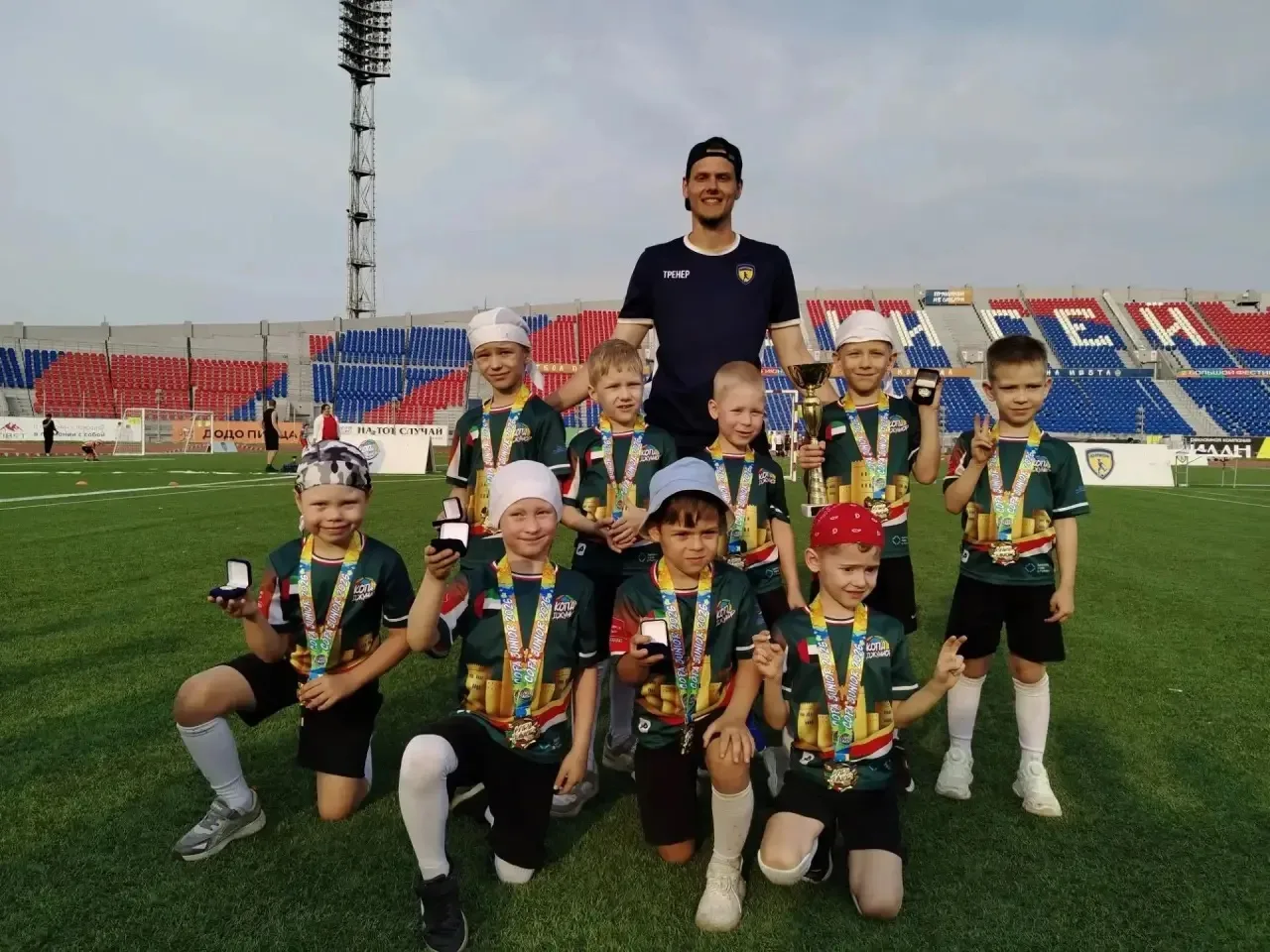 ⚽️ Выявляем таланты — воспитываем чемпионов!🏆

В нашем детском саду мы создаём условия для всесторо