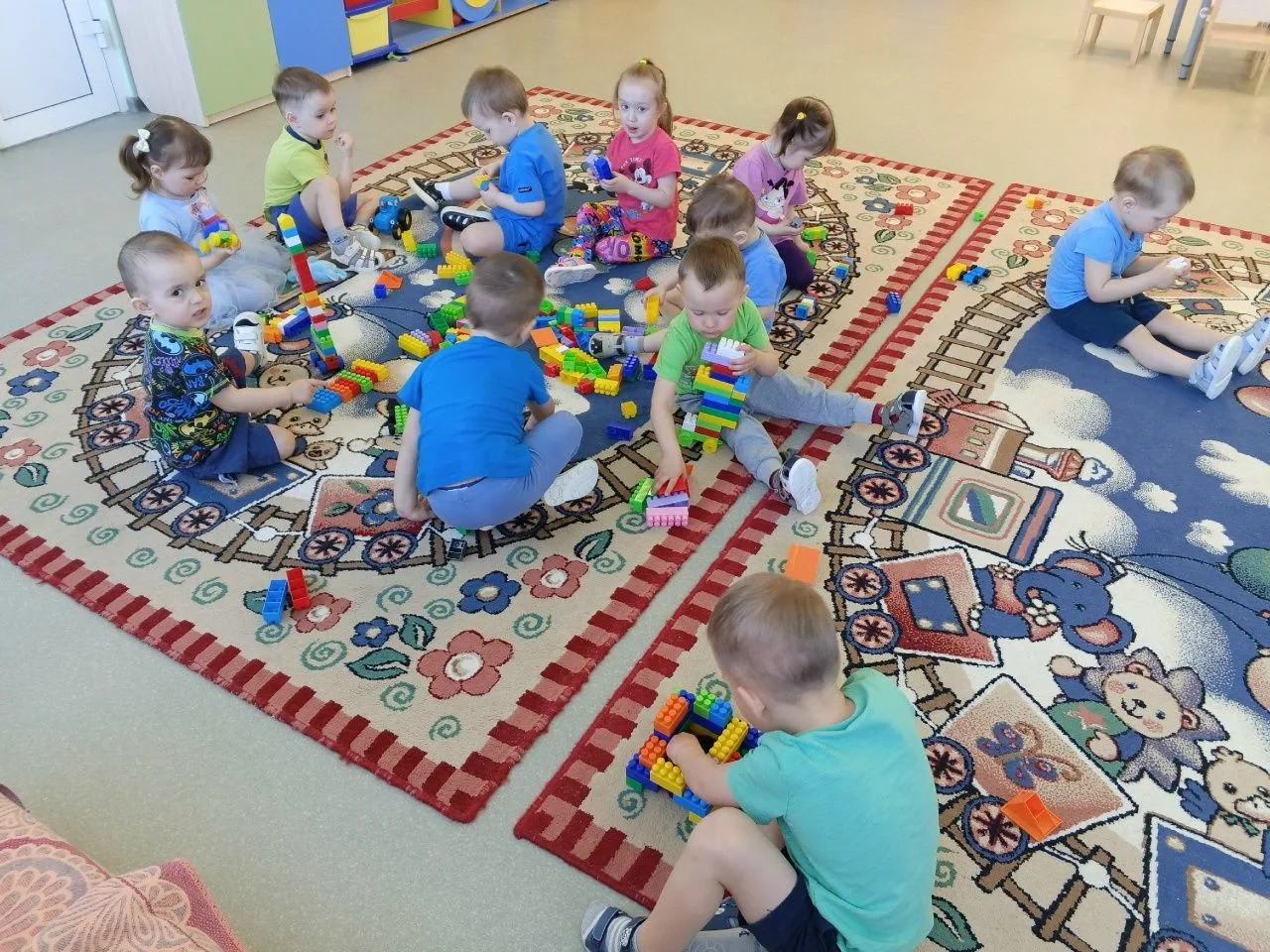 «Гномики» против скуки: строим мир из LEGO!