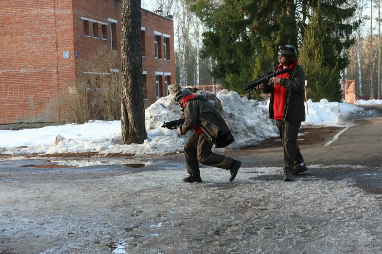 🛡️ Один за всех и все за Родину: как прошли сборы «Авангард»!  Наши десятиклассники вернулись с 4-й 