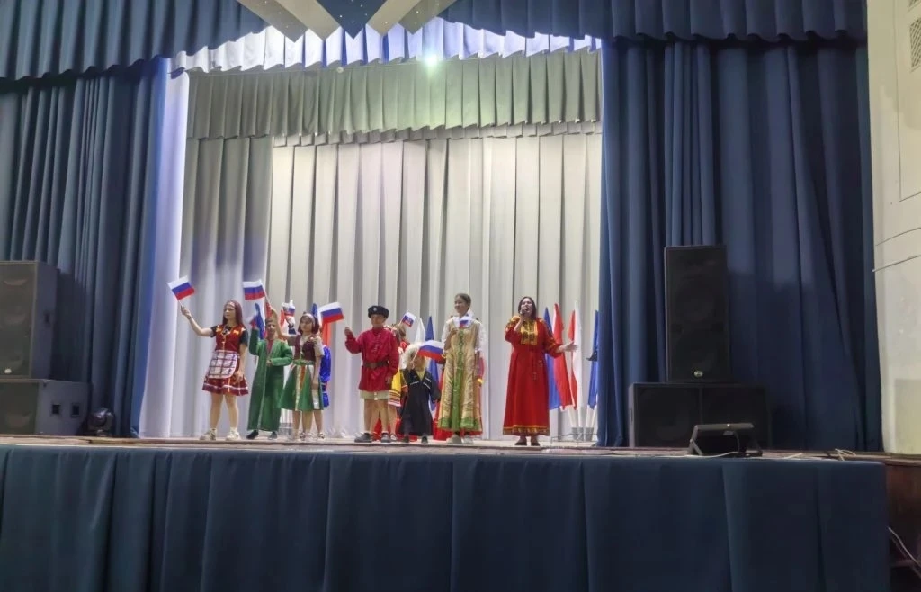 С Днём России! 🇷🇺 Сегодня, 11 июня, в нашем Доме культуры прошёл праздничный велопробег.

Какой же