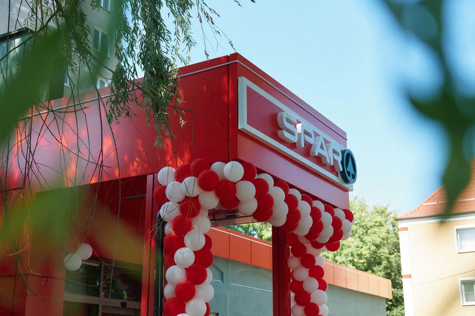 МЫ ОТКРЫЛИСЬ  SPAR, г. Калининград, ул. Дзержинского, д. 74а