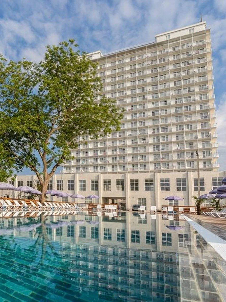 Реально ли отдохнуть у моря всего за 4400 ?🤯Спойлер: да, и это не шутка 👇 Представьте… 🌊 шум волн ☀️