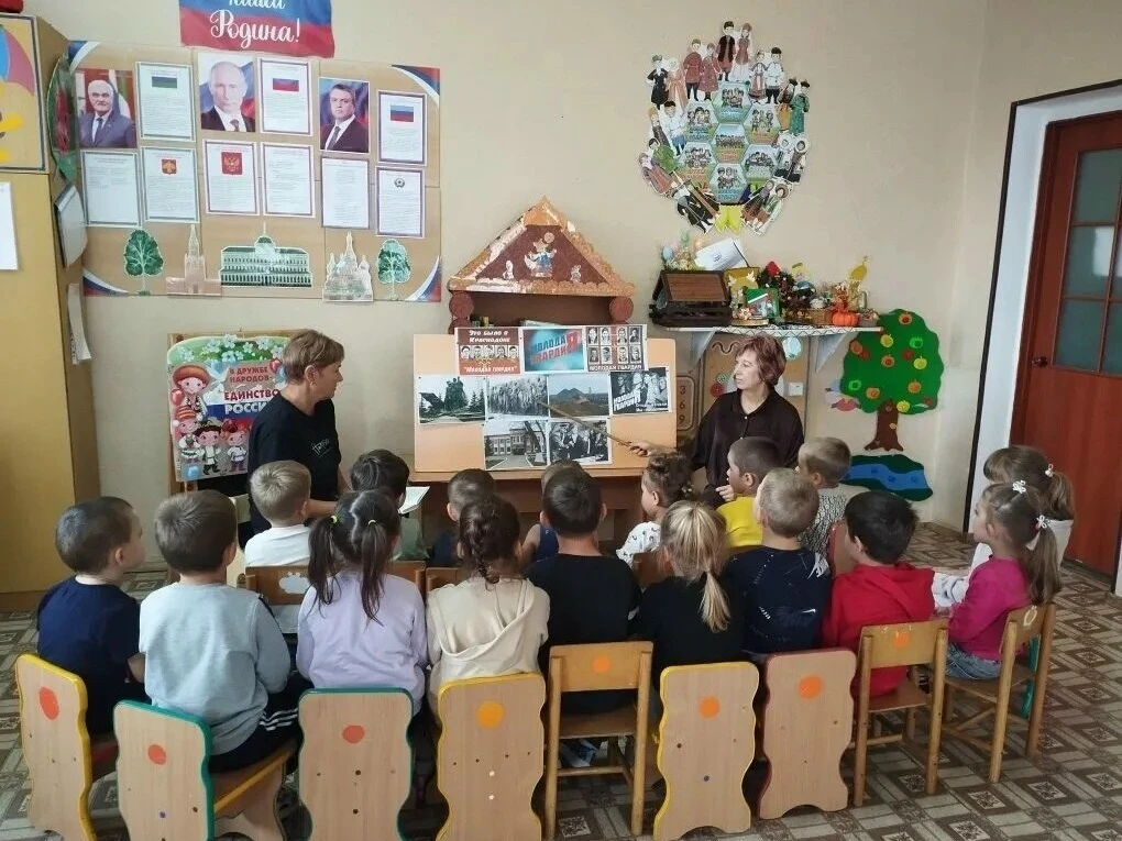 🇷🇺🇷🇺🇷🇺В рамках проведения месячника гражданско патриотического воспитания, посвящ...